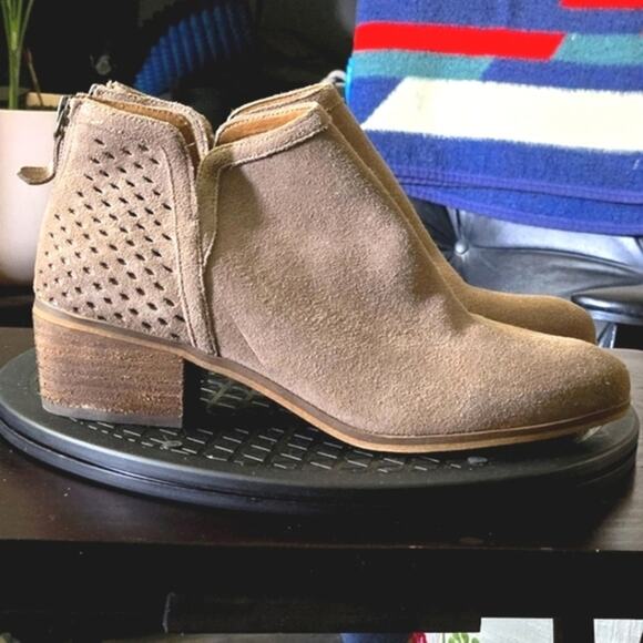 Susina Suede Ankle Boots Taupe Laser Cut Size 8.5 Boho Western - Picture 2 of 9